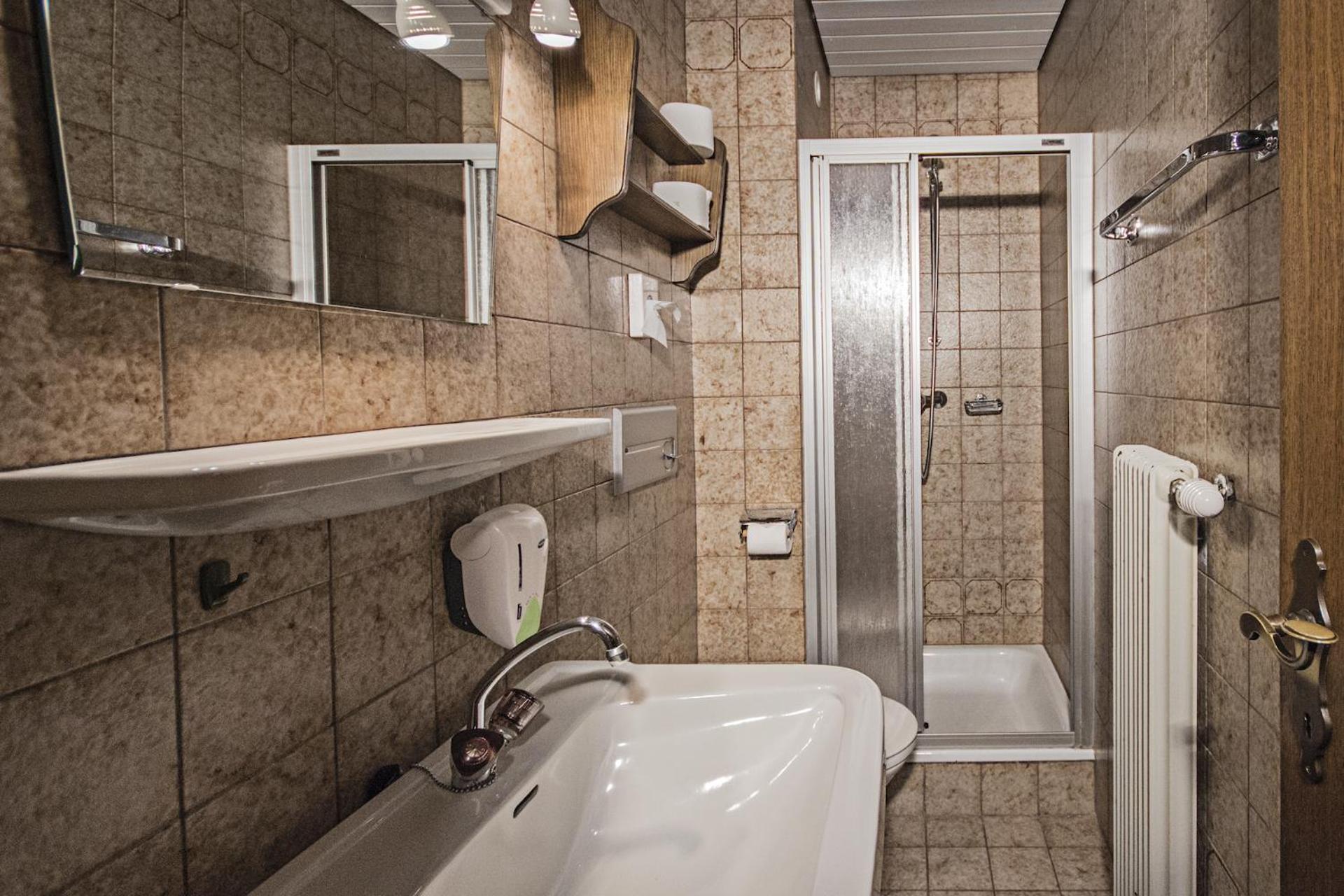 Laerchenhof Hotel Sankt Jakob in Defereggen Bagian luar foto