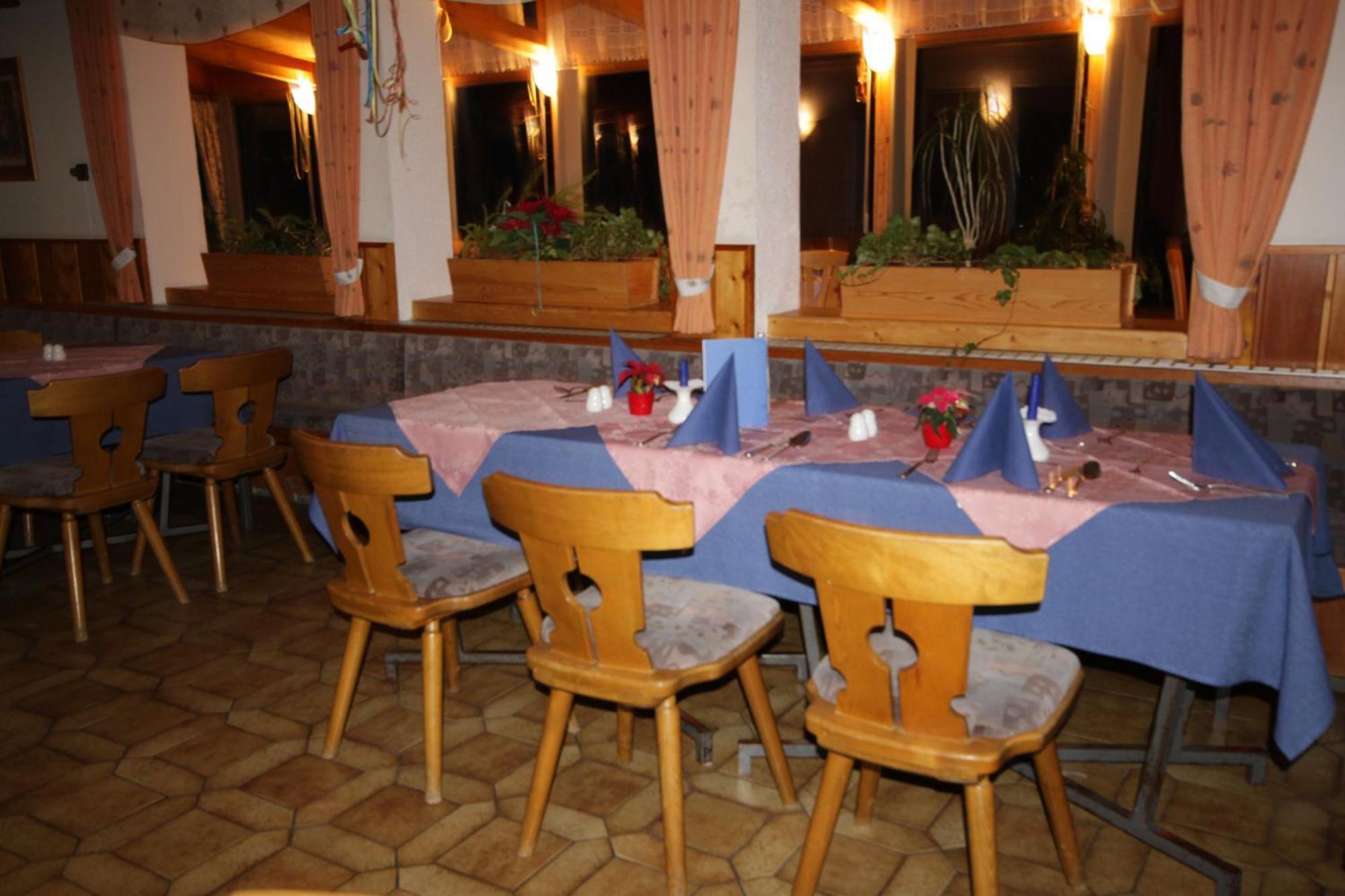 Laerchenhof Hotel Sankt Jakob in Defereggen Bagian luar foto